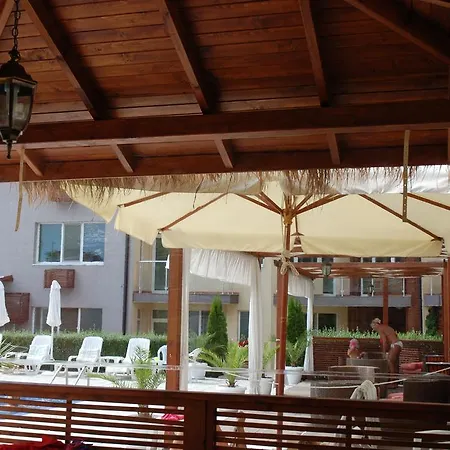 Sunny House Family Complex