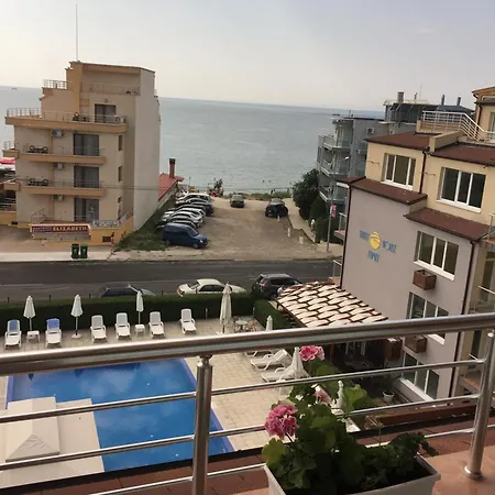Aparthotel Sunny House Family Complex Nesebar