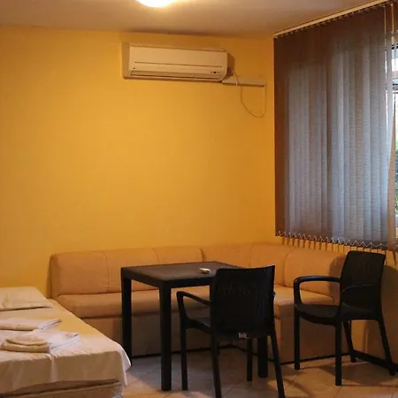 Sunny House Family Complex Apartahotel