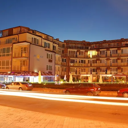 Sunny House Family Complex 3* Neszebar