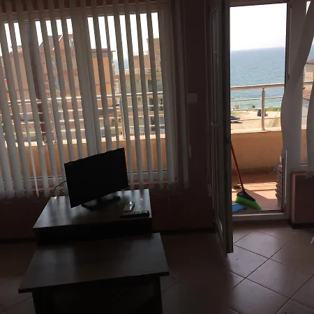 Sunny House Family Complex Nesebar