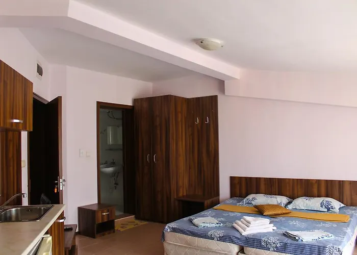 Sunny House Family Complex Lejlighedshotel 3*